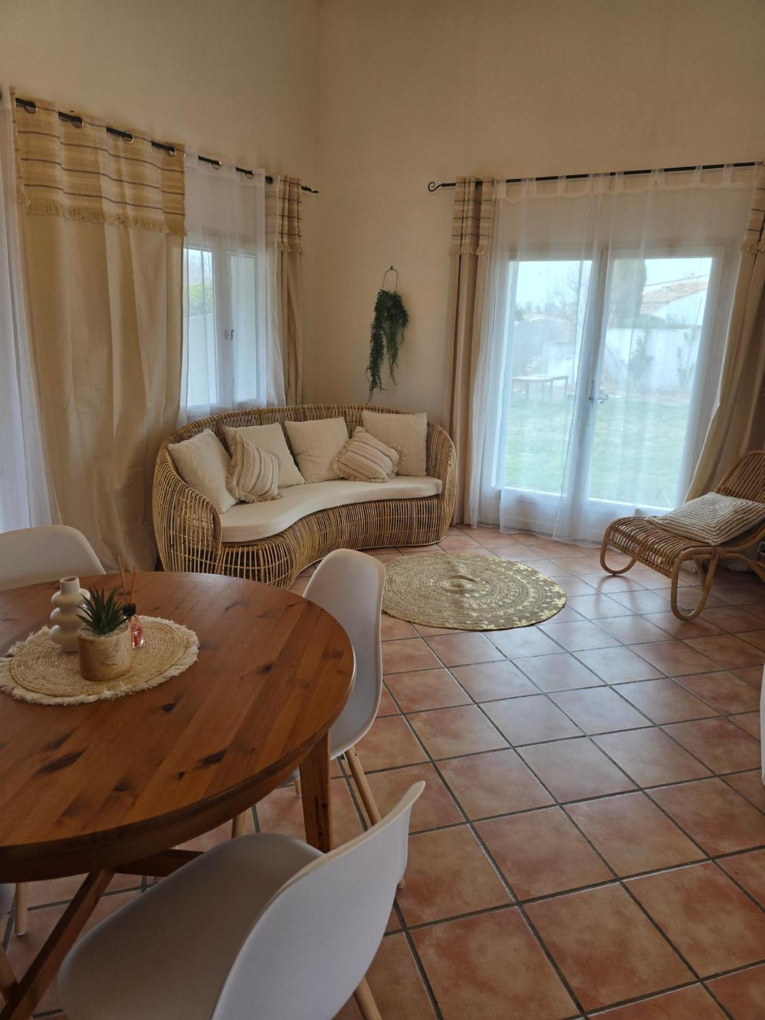 Le Mas Des Sagnes Saintes-Maries-de-la-Mer Room photo